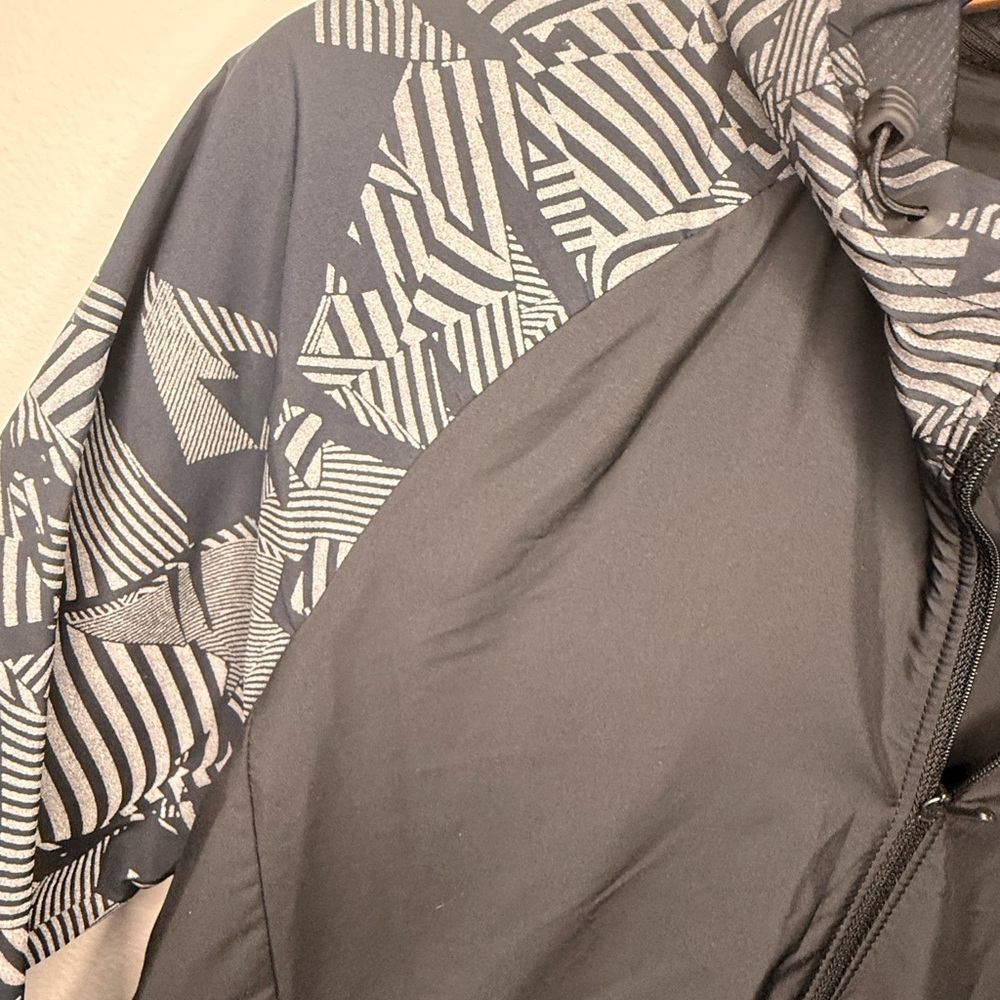 Nike Dri-FIT Quarter Zip Pullover Jacket Medium Black Geometric Sleeve Running - Picture 3 of 6
